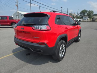 Used 2019 Jeep Cherokee Trailhawk video 3