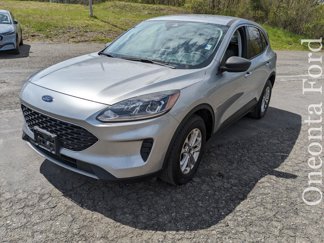 Used 2022 Ford Escape SE image 1