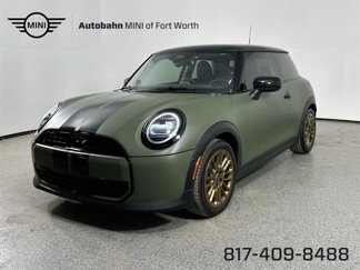 Used 2025 MINI Cooper 2-Door Hardtop image 1