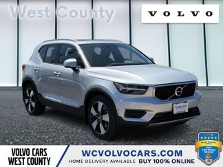 Used 2019 Volvo XC40 T5 Momentum image 1