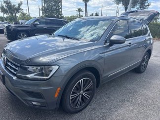 Used 2018 Volkswagen Tiguan SEL w/ 3rd Row Seat Package image 1