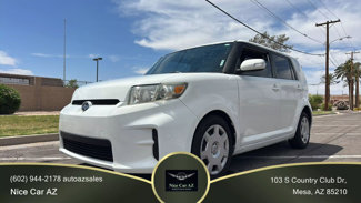 Used 2011 Scion xB image 1