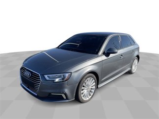 Used 2017 Audi A3 e-tron Premium image 1