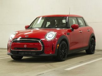 Used 2024 MINI Cooper 4-Door Hardtop image 1