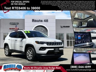 Used 2022 Jeep Compass Latitude w/ Sun and Sound Group image 1