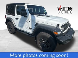 Used 2025 Jeep Wrangler Sport image 1