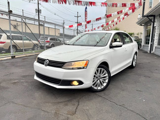 Used 2014 Volkswagen Jetta SEL image 1