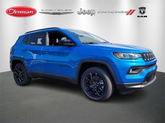 Used 2025 Jeep Compass Latitude w/ Altitude Special Edition image 1