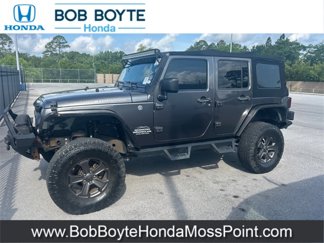 Used 2016 Jeep Wrangler Unlimited Rubicon w/ Connectivity Group image 1