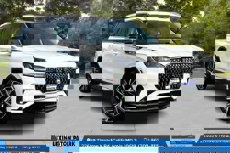 New 2025 Lincoln Aviator Reserve w/ Equipment Group 201A image 1
