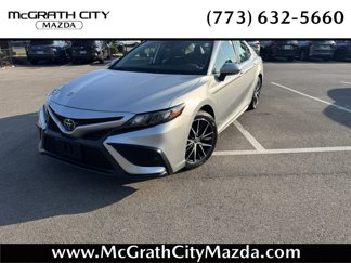 Used 2022 Toyota Camry SE image 1