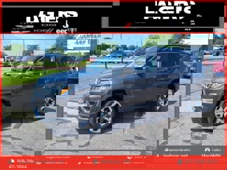 Used 2021 Jeep Compass Limited image 1