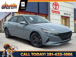 Used 2021 Hyundai Elantra SEL image 1