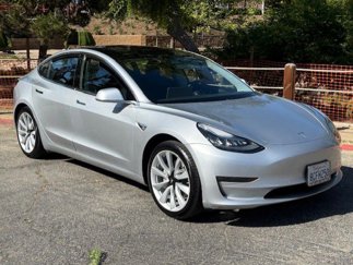 Used 2017 Tesla Model 3 Long Range image 1
