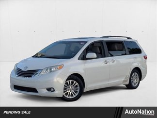 Used 2015 Toyota Sienna XLE Premium image 1