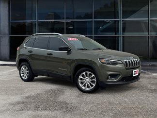 Used 2019 Jeep Cherokee Latitude w/ Cold Weather Group image 1