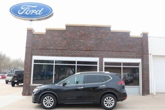 Used 2019 Nissan Rogue SV image 1