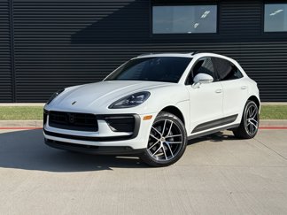 Certified 2024 Porsche Macan image 1