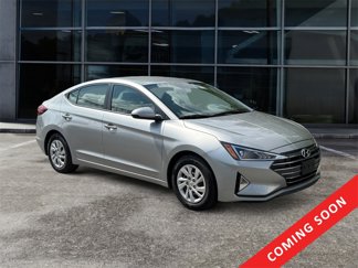 Used 2020 Hyundai Elantra SE image 1