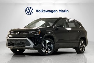 New 2025 Volkswagen Taos SE image 1