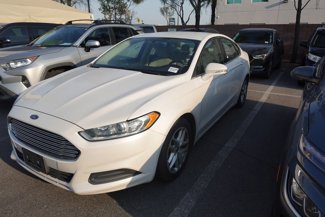 Used 2016 Ford Fusion SE image 1