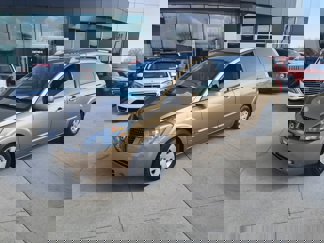Used 2004 Nissan Quest S w/ (SEA) Seat Pkg image 1