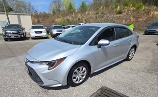 Used 2021 Toyota Corolla LE image 1