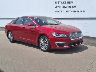 Used 2020 Lincoln MKZ image 1
