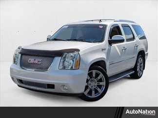 Used 2011 GMC Yukon Denali image 1