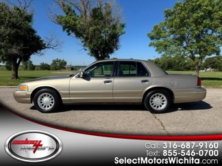 Used 2000 Ford Crown Victoria LX image 1