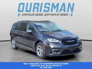 Used 2023 Chrysler Pacifica Limited image 1