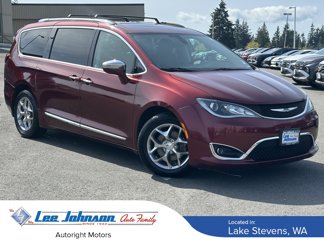 Used 2018 Chrysler Pacifica Limited image 1