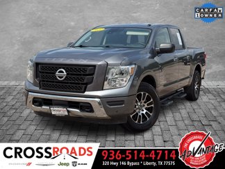 Used 2021 Nissan Titan SV w/ SV Convenience Package image 1