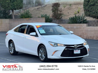 Used 2015 Toyota Camry SE image 1