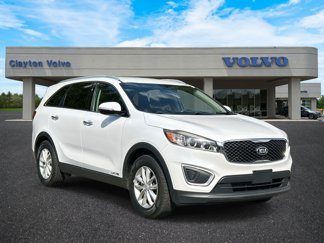 Used 2017 Kia Sorento AWD image 1