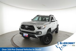 Used 2016 Toyota Tacoma SR5 image 1