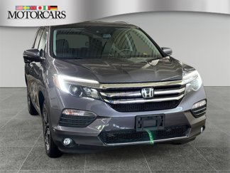 Used 2018 Honda Pilot Touring image 1
