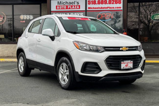 Used 2017 Chevrolet Trax LS image 1