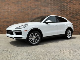 Used 2022 Porsche Cayenne Coupe image 1