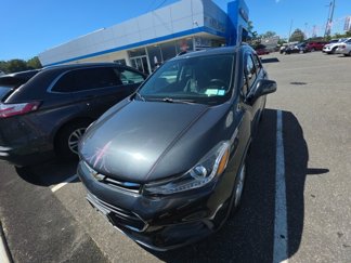 Used 2017 Chevrolet Trax LT w/ LT Convenience Package image 1