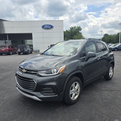 Used 2018 Chevrolet Trax LT w/ LT Convenience Package image 1