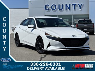 Used 2021 Hyundai Elantra SEL w/ Convenience Package image 1