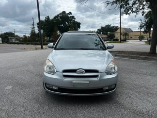 Used 2010 Hyundai Accent SE image 1