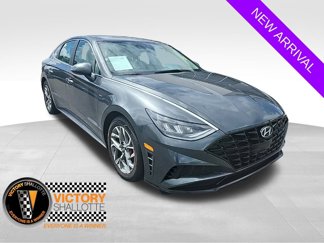 Used 2023 Hyundai Sonata SEL image 1
