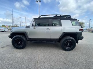 Used 2007 Toyota FJ Cruiser 2WD image 1