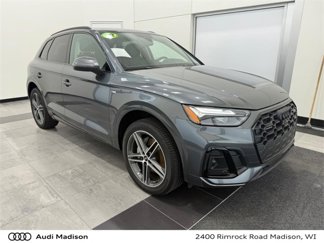 Used 2022 Audi Q5 e Premium Plus w/ Premium Plus Package image 1