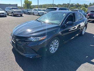 Used 2019 Toyota Camry L image 1