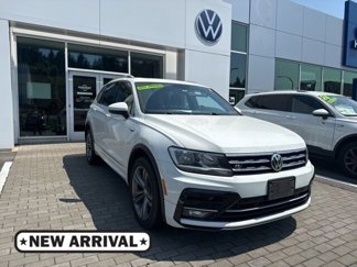 Used 2018 Volkswagen Tiguan SEL image 1