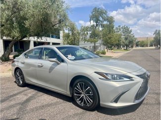 Used 2023 Lexus ES 300h w/ Premium Package image 1