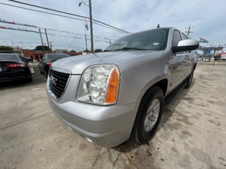 Used 2010 GMC Yukon XL SLT w/ SLT-2 Equipment Package image 1